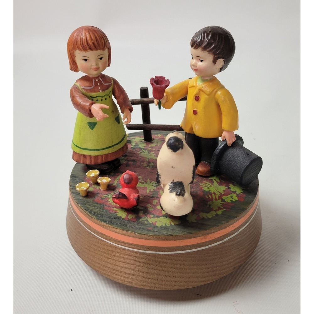 Vintage ANRI Italy Hand Carved Wood Music Box Boy Girl Dog‎ Bird Rotating Flower